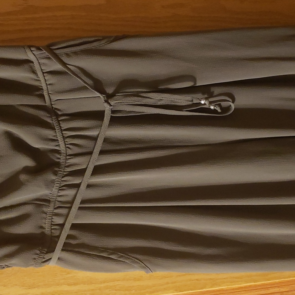 Casual Romper - Picture 2 of 4